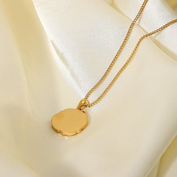 Daisy Necklace - Picture 3 of 7